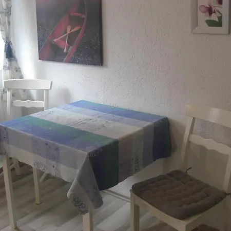 Fuer Arbeiter Und Monteure